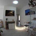 Oda ve Kahvaltı Cilentosia 4*