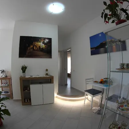Nocleg ze śniadaniem Cilentosia 4*